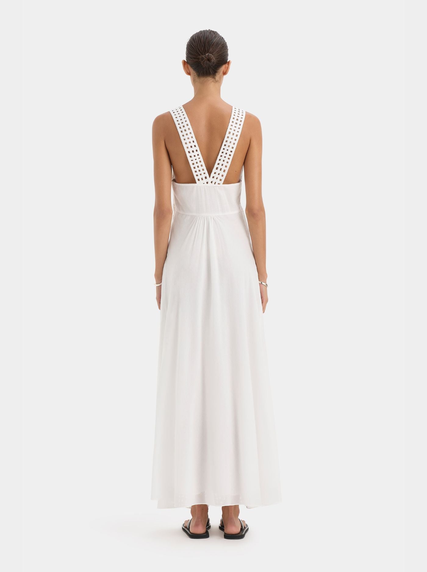 Vestido con Aberturas Cut-Out Mujer Cintura Marcada