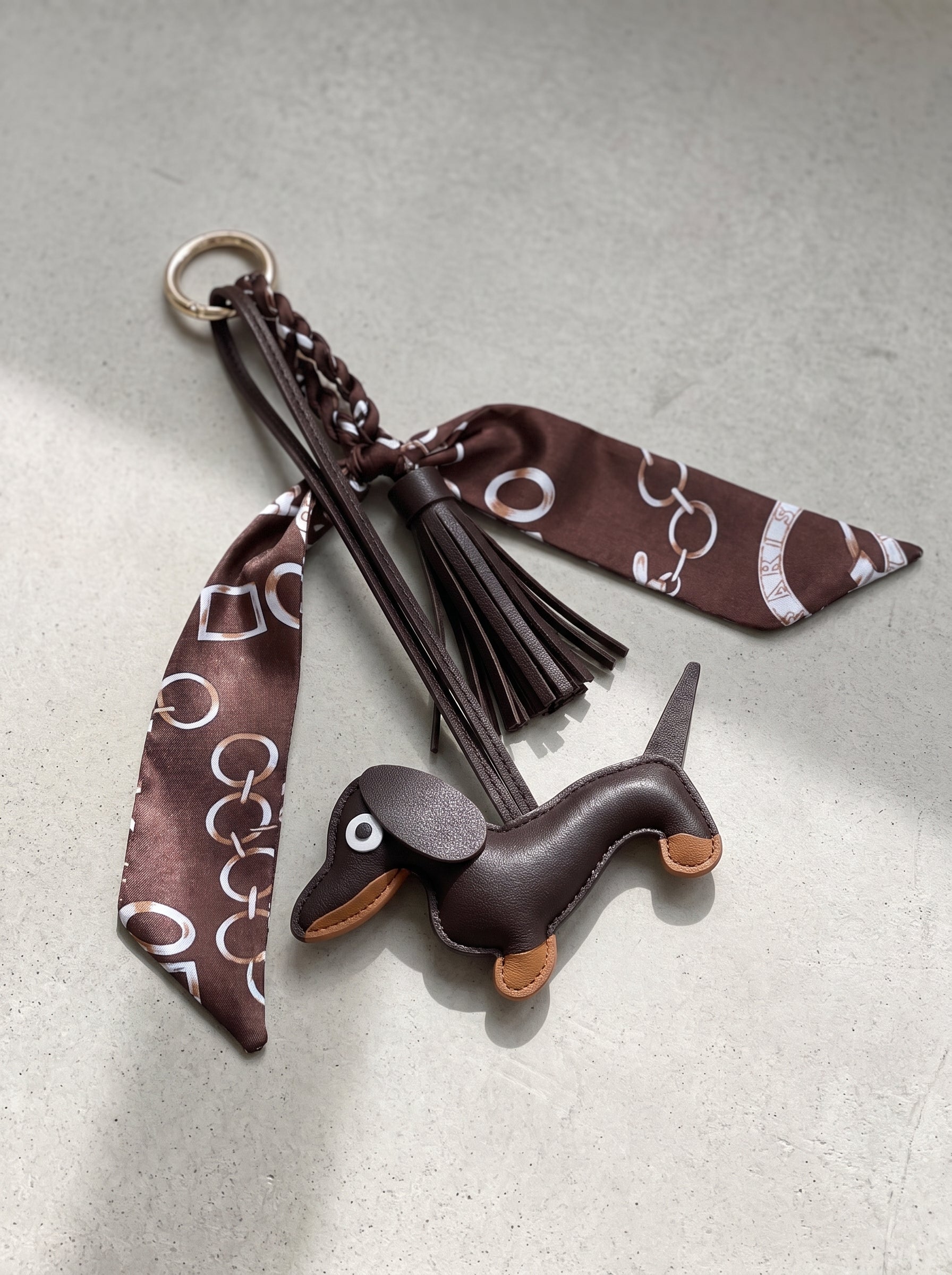 Charm de Bolso Teckel en Piel Mujer Colección Miniaturas